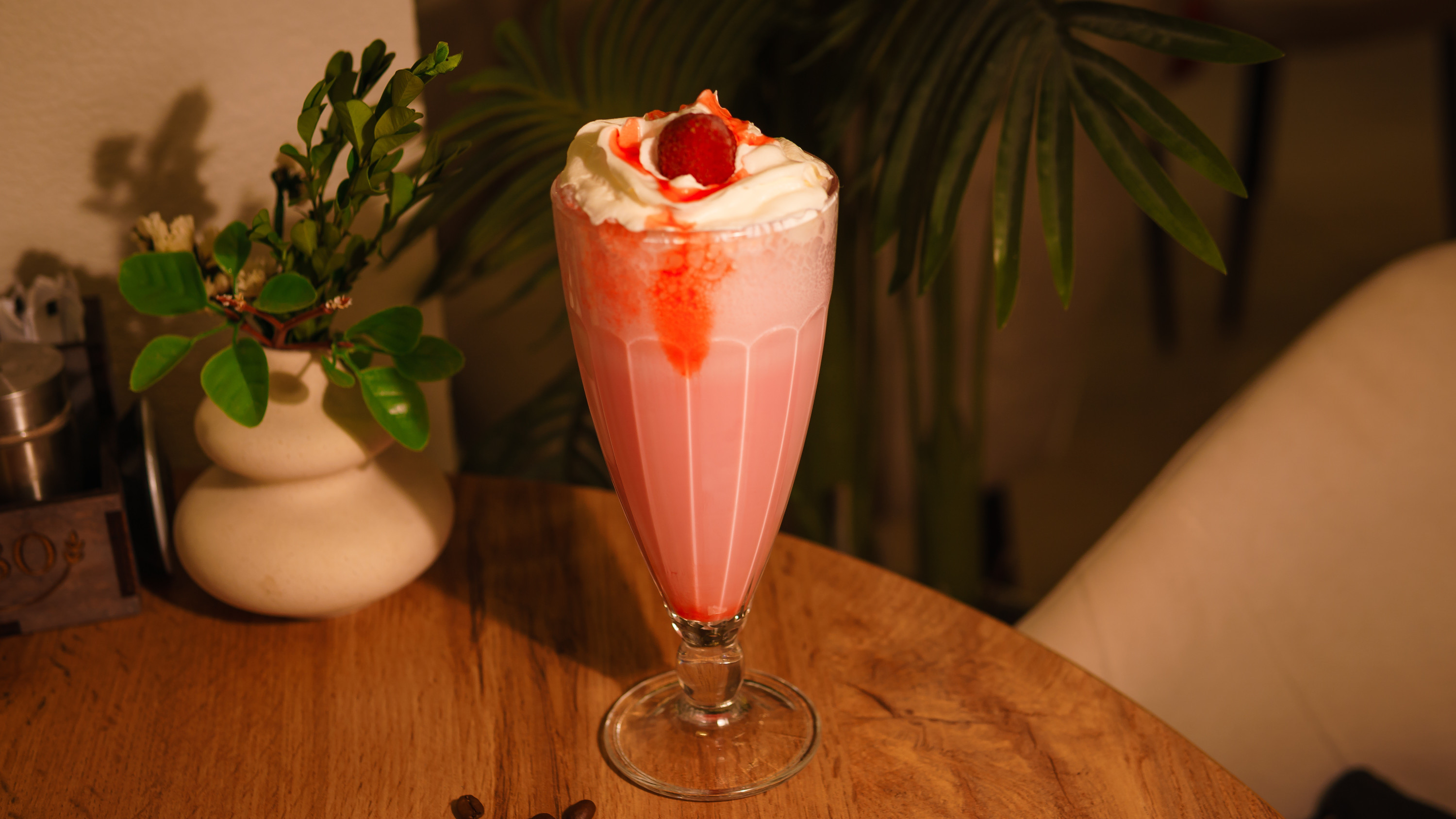 Клубничный милкшейк